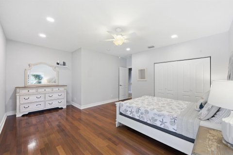Villa ou maison à vendre à Palm City, Floride: 4 chambres, 236.06 m2 № 2245755 - photo 5