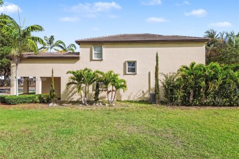 Купить виллу или дом в Хомстед, Флорида 4 спальни, 224.82м2, № 2046119 - фото 5