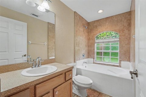 House in Dover, Florida 3 bedrooms, 172.8 sq.m. № 2258198 - photo 22