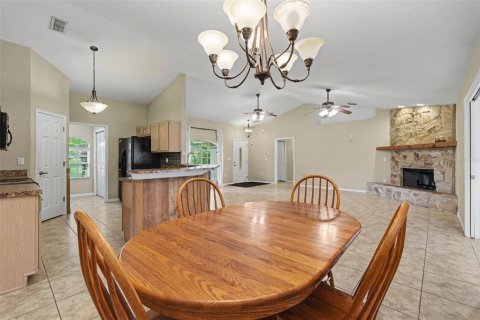 House in Dover, Florida 3 bedrooms, 172.8 sq.m. № 2258198 - photo 13