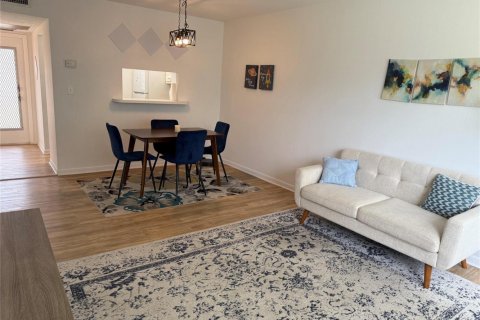 Condominio en venta en Lauderhill, Florida, 1 dormitorio, 63.17 m2 № 2177484 - foto 4