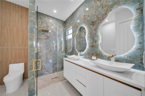 Купить виллу или дом в Лихай-Эйкерс, Флорида 4 спальни, № 2033560 - фото 10