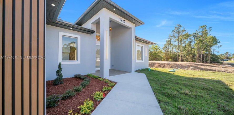 Дом в Лихай-Эйкерс, Флорида 4 спальни № 2033560