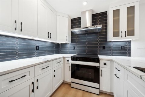 Copropriété à vendre à Sarasota, Floride: 2 chambres, 108.79 m2 № 1556266 - photo 16