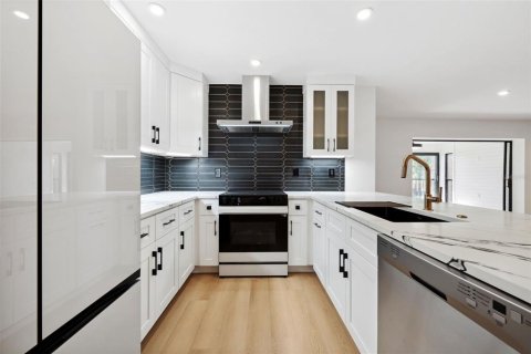 Copropriété à vendre à Sarasota, Floride: 2 chambres, 108.79 m2 № 1556266 - photo 5