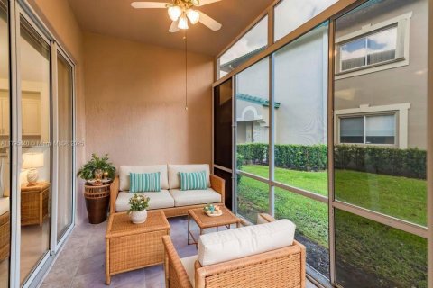 Condo in Tamarac, Florida, 2 bedrooms  № 1738465 - photo 26