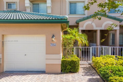 Condo in Tamarac, Florida, 2 bedrooms  № 1738465 - photo 27