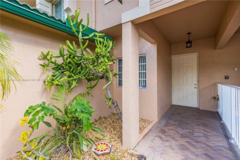 Condo in Tamarac, Florida, 2 bedrooms  № 1738465 - photo 2