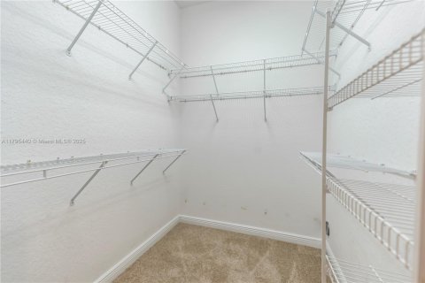 Condo in Tamarac, Florida, 2 bedrooms  № 1738465 - photo 25