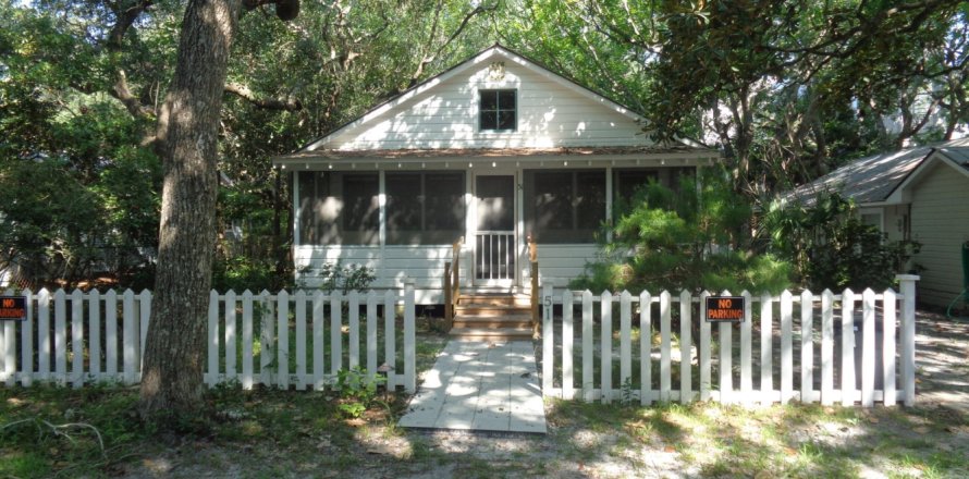 House in Santa Rosa Beach, Florida 2 bedrooms, 95.13 sq.m. № 590426