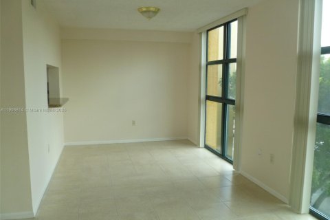 Copropriété à louer à Miami, Floride: 1 chambre, 65.77 m2 № 1964231 - photo 22