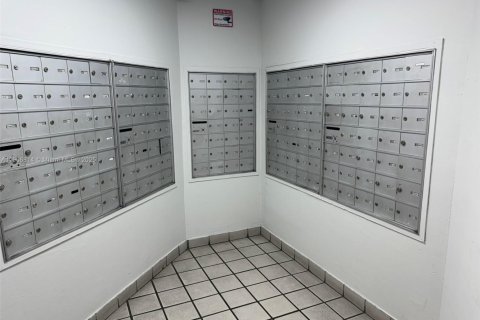 Copropriété à louer à Miami, Floride: 1 chambre, 65.77 m2 № 1964231 - photo 6