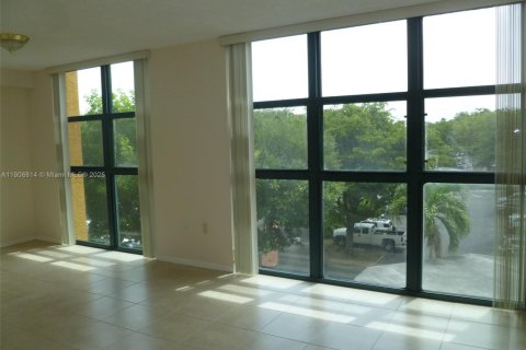 Copropriété à louer à Miami, Floride: 1 chambre, 65.77 m2 № 1964231 - photo 23