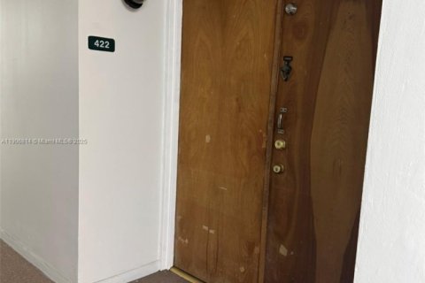 Copropriété à louer à Miami, Floride: 1 chambre, 65.77 m2 № 1964231 - photo 11