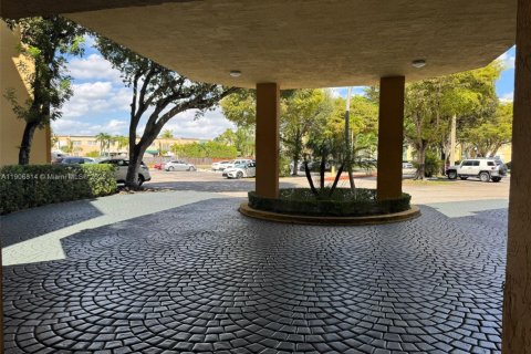 Copropriété à louer à Miami, Floride: 1 chambre, 65.77 m2 № 1964231 - photo 3