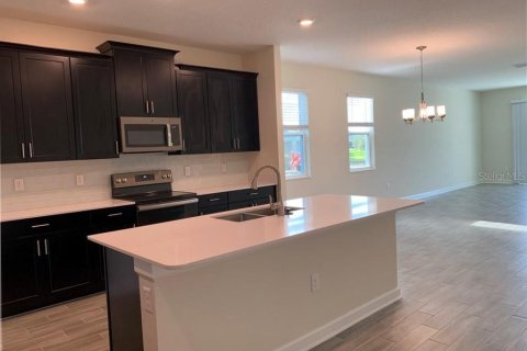 Casa en alquiler en Orlando, Florida, 4 dormitorios, 193.42 m2 № 1894556 - foto 6