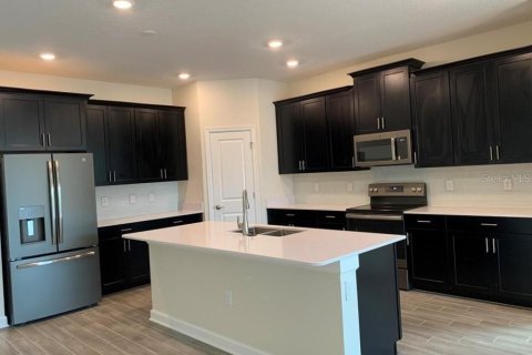 Casa en alquiler en Orlando, Florida, 4 dormitorios, 193.42 m2 № 1894556 - foto 7