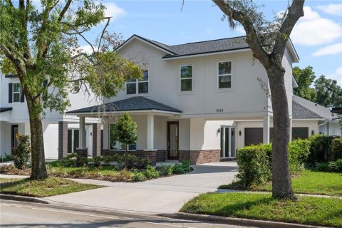 House in Orlando, Florida 5 bedrooms, 286.23 sq.m. № 1407392 - photo 3
