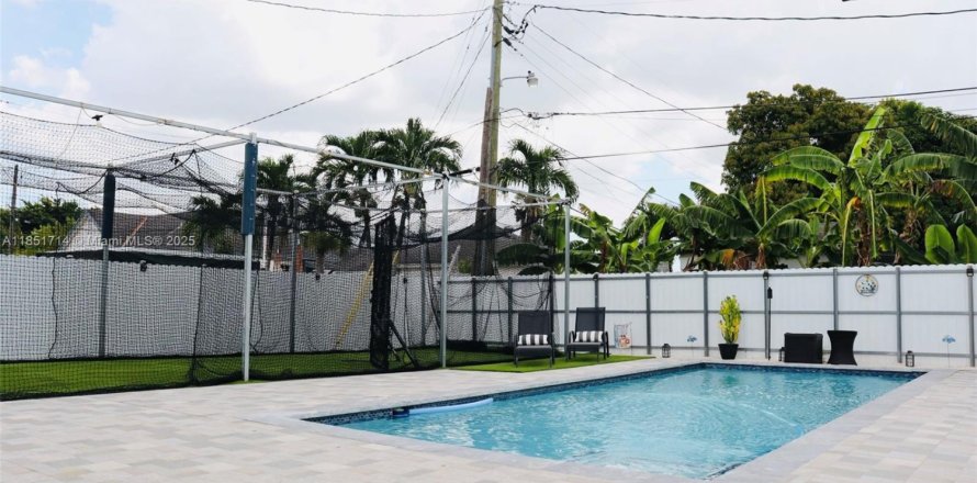 Дом в Хайалиа, Флорида 3 спальни, 141.3м2 № 1958108