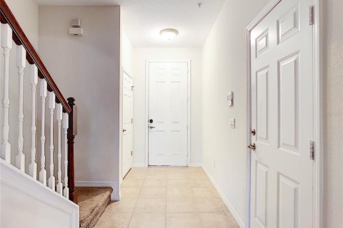 Townhouse in Orlando, Florida 3 bedrooms, 147.9 sq.m. № 2233256 - photo 4