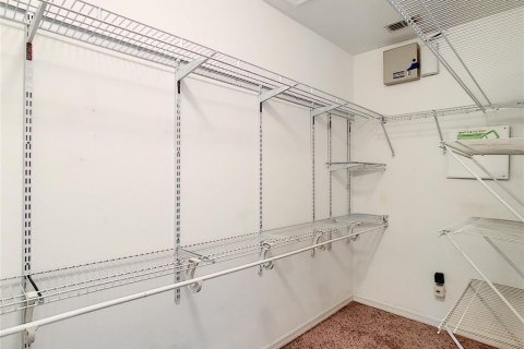 Townhouse in Orlando, Florida 3 bedrooms, 147.9 sq.m. № 2233256 - photo 11