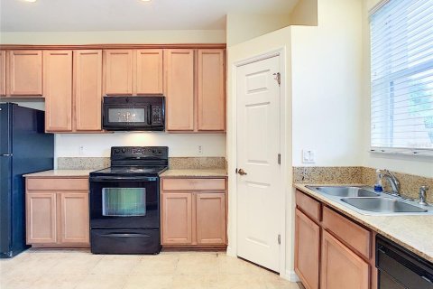 Townhouse in Orlando, Florida 3 bedrooms, 147.9 sq.m. № 2233256 - photo 7