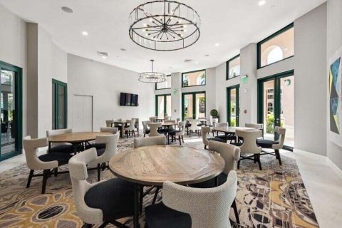 Condo in Boca Raton, Florida, 2 bedrooms  № 945850 - photo 1