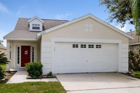 Villa ou maison à louer à Lutz, Floride: 4 chambres, 139.63 m2 № 1835410 - photo 1