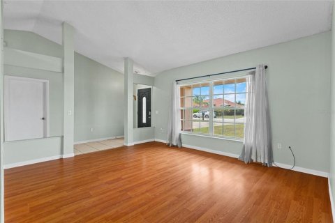 Casa en venta en Deltona, Florida, 3 dormitorios, 158.58 m2 № 1749365 - foto 7