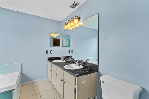 Casa en venta en Deltona, Florida, 3 dormitorios, 158.58 m2 № 1749365 - foto 19