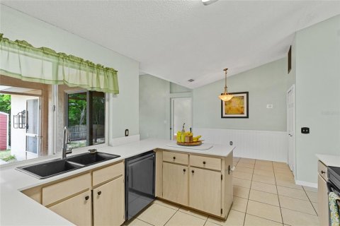 Casa en venta en Deltona, Florida, 3 dormitorios, 158.58 m2 № 1749365 - foto 11