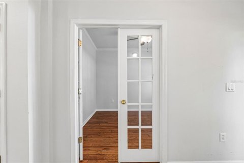 Villa ou maison à vendre à Odessa, Floride: 4 chambres, 287.81 m2 № 2299368 - photo 6