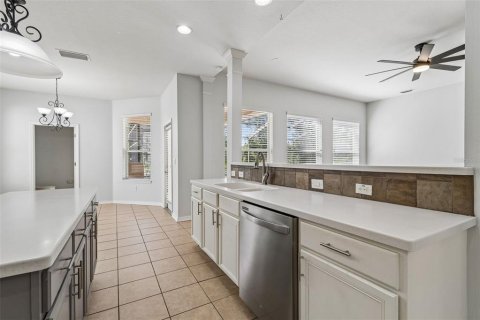 Villa ou maison à vendre à Odessa, Floride: 4 chambres, 287.81 m2 № 2299368 - photo 16
