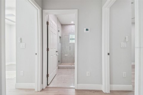 Villa ou maison à louer à Tampa, Floride: 2 chambres, 83.61 m2 № 1917172 - photo 8