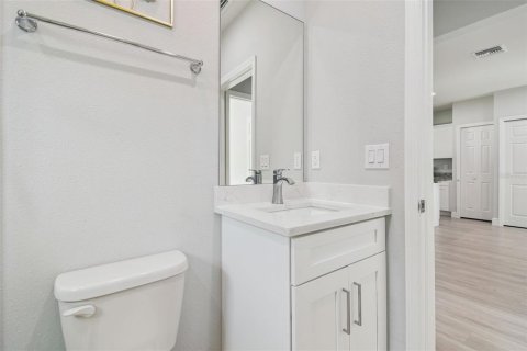 Villa ou maison à louer à Tampa, Floride: 2 chambres, 83.61 m2 № 1917172 - photo 12