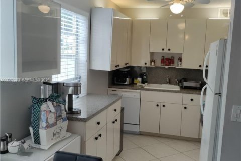 Copropriété à louer à Delray Beach, Floride: 2 chambres, 85.47 m2 № 2050005 - photo 3