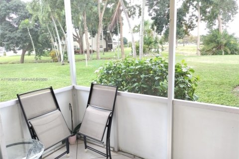 Condo à Delray Beach, Floride, 2 chambres  № 2050005