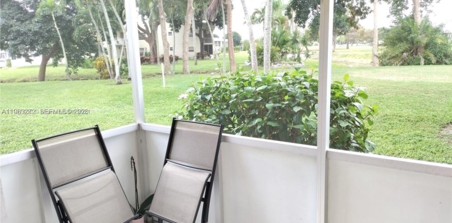 Condo à Delray Beach, Floride, 2 chambres  № 2050005