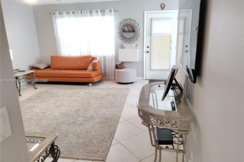 Copropriété à louer à Delray Beach, Floride: 2 chambres, 85.47 m2 № 2050005 - photo 8