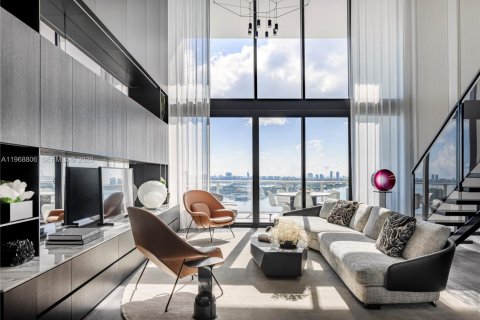 Condo in Miami, Florida, 2 bedrooms  № 2042595