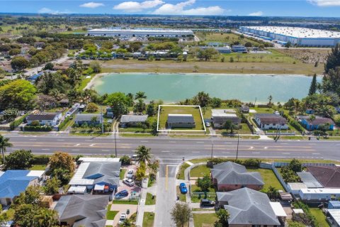 Casa en venta en Homestead, Florida, 3 dormitorios, 100.33 m2 № 2045851 - foto 7