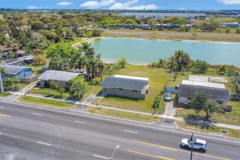 Casa en venta en Homestead, Florida, 3 dormitorios, 100.33 m2 № 2045851 - foto 10