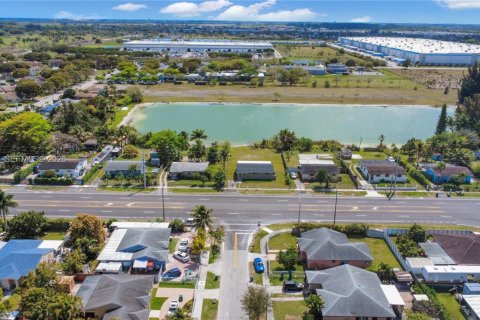 Casa en venta en Homestead, Florida, 3 dormitorios, 100.33 m2 № 2045851 - foto 8