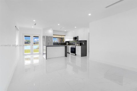 Casa en venta en Homestead, Florida, 3 dormitorios, 100.33 m2 № 2045851 - foto 23