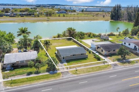 Casa en venta en Homestead, Florida, 3 dormitorios, 100.33 m2 № 2045851 - foto 11