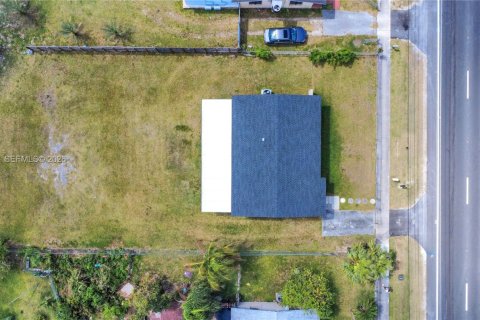 Casa en Homestead, Florida 3 dormitorios, 100.33 m2 № 2045851
