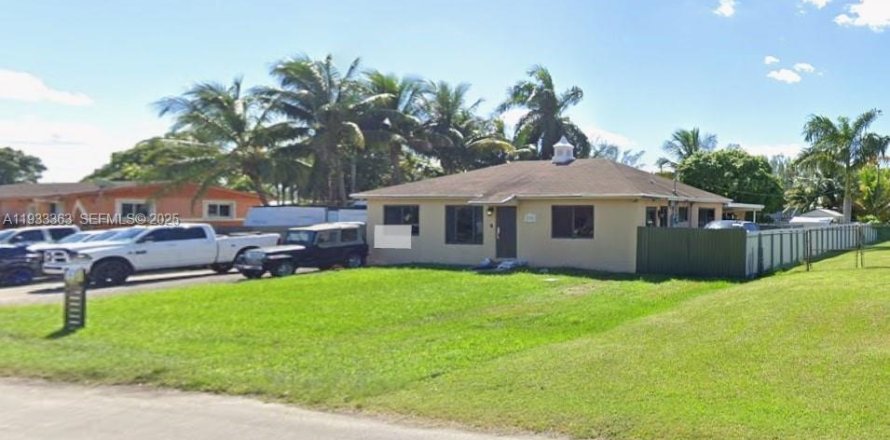 Villa ou maison à Miami, Floride 3 chambres, 101.45 m2 № 1991093