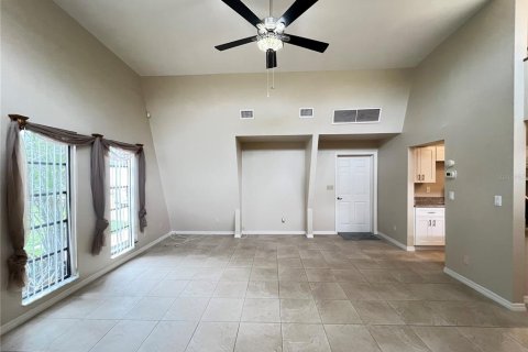 House in Punta Gorda, Florida 3 bedrooms, 130.62 sq.m. № 1907842 - photo 7