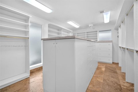 Villa ou maison à vendre à Fort Lauderdale, Floride: 4 chambres, 400.04 m2 № 1671470 - photo 27