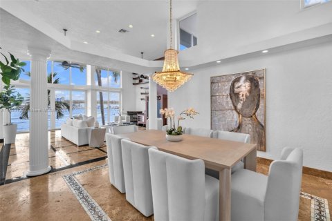Villa ou maison à vendre à Fort Lauderdale, Floride: 4 chambres, 400.04 m2 № 1671470 - photo 17